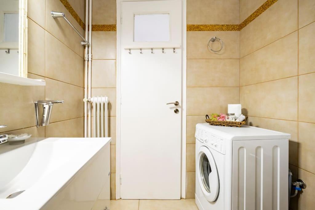 Athens Paradise Cozy 53 Sqm Apartament Near To Metro 외부 사진