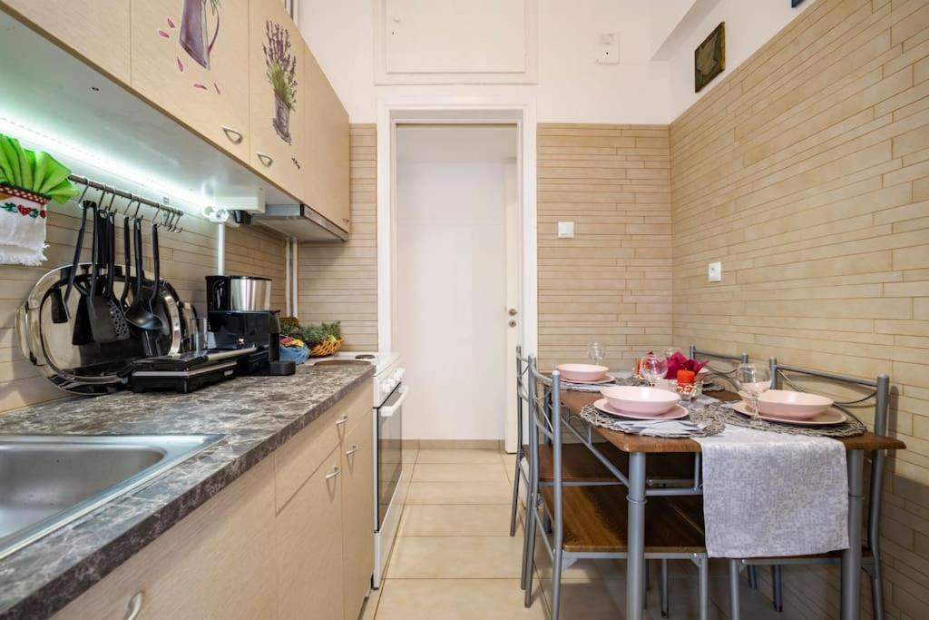 Athens Paradise Cozy 53 Sqm Apartament Near To Metro 외부 사진