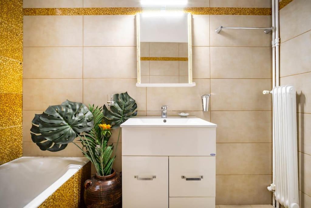 Athens Paradise Cozy 53 Sqm Apartament Near To Metro 외부 사진